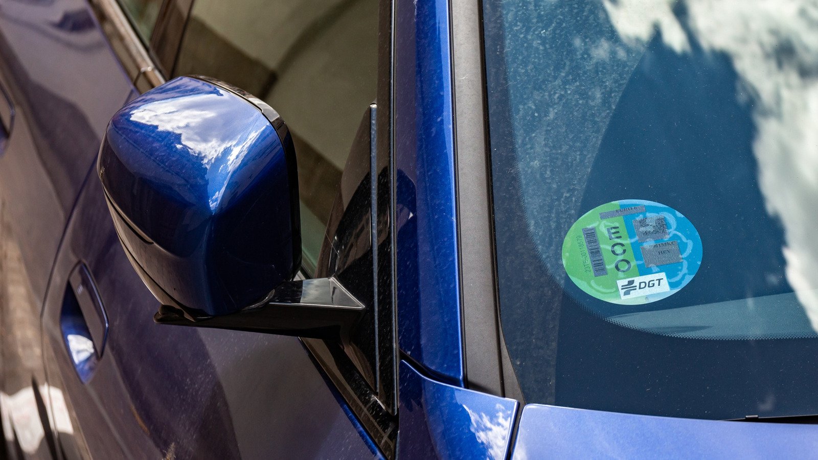 How To Remove Stickers From Your Car’s Windshield