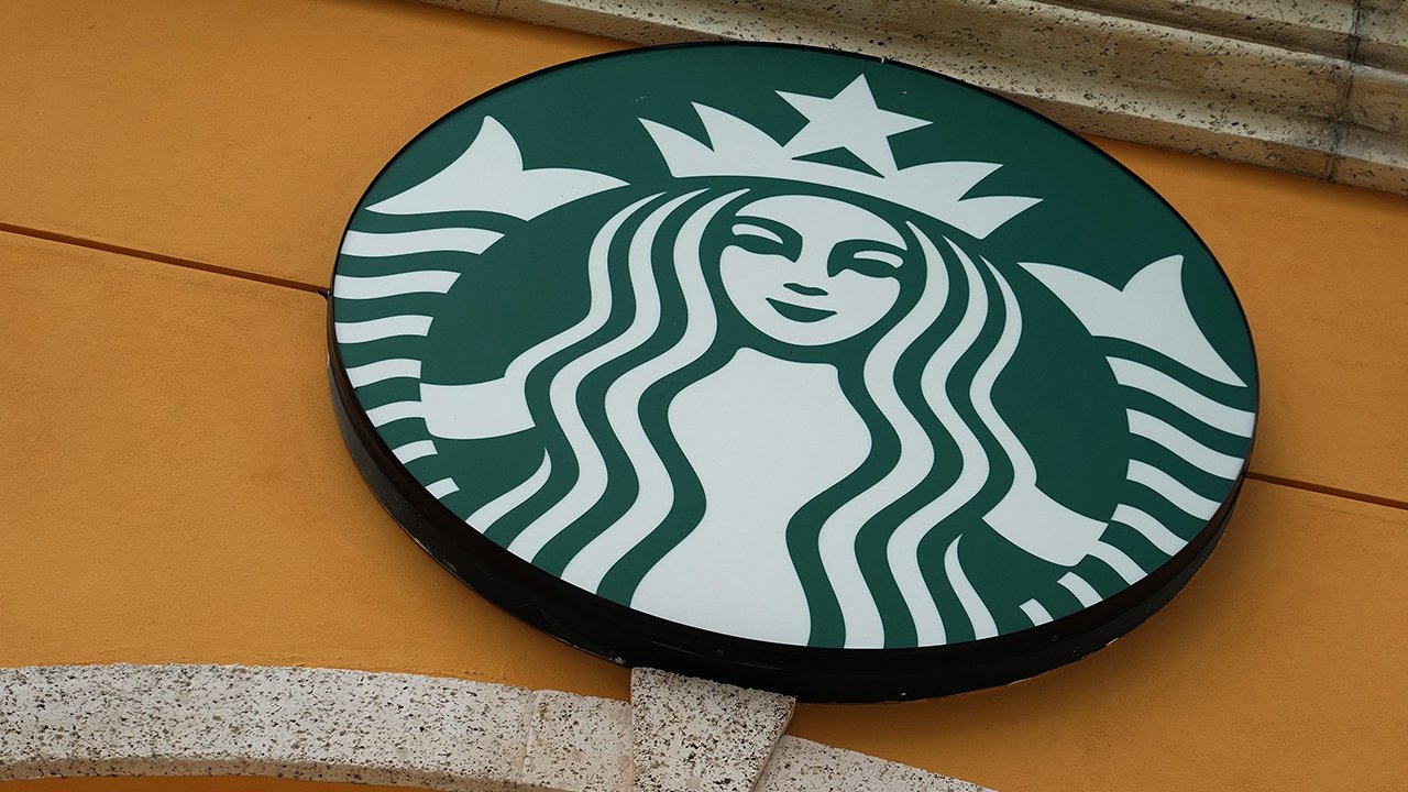 Starbucks responds to union demands in wake of strike threat