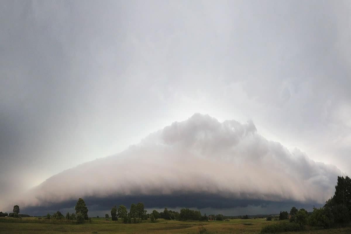 Stunning cloud waterfall in Jura mountains captivates global audience