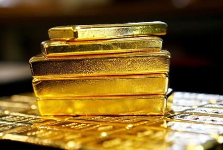 Gold prices edge up ahead of Trump inauguration traders brace