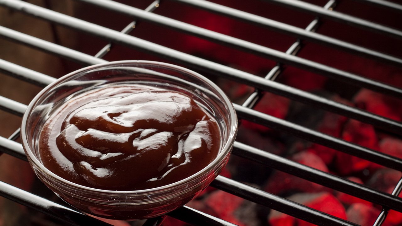 Texas restaurant ordered to pay woman burned by BBQ sauce