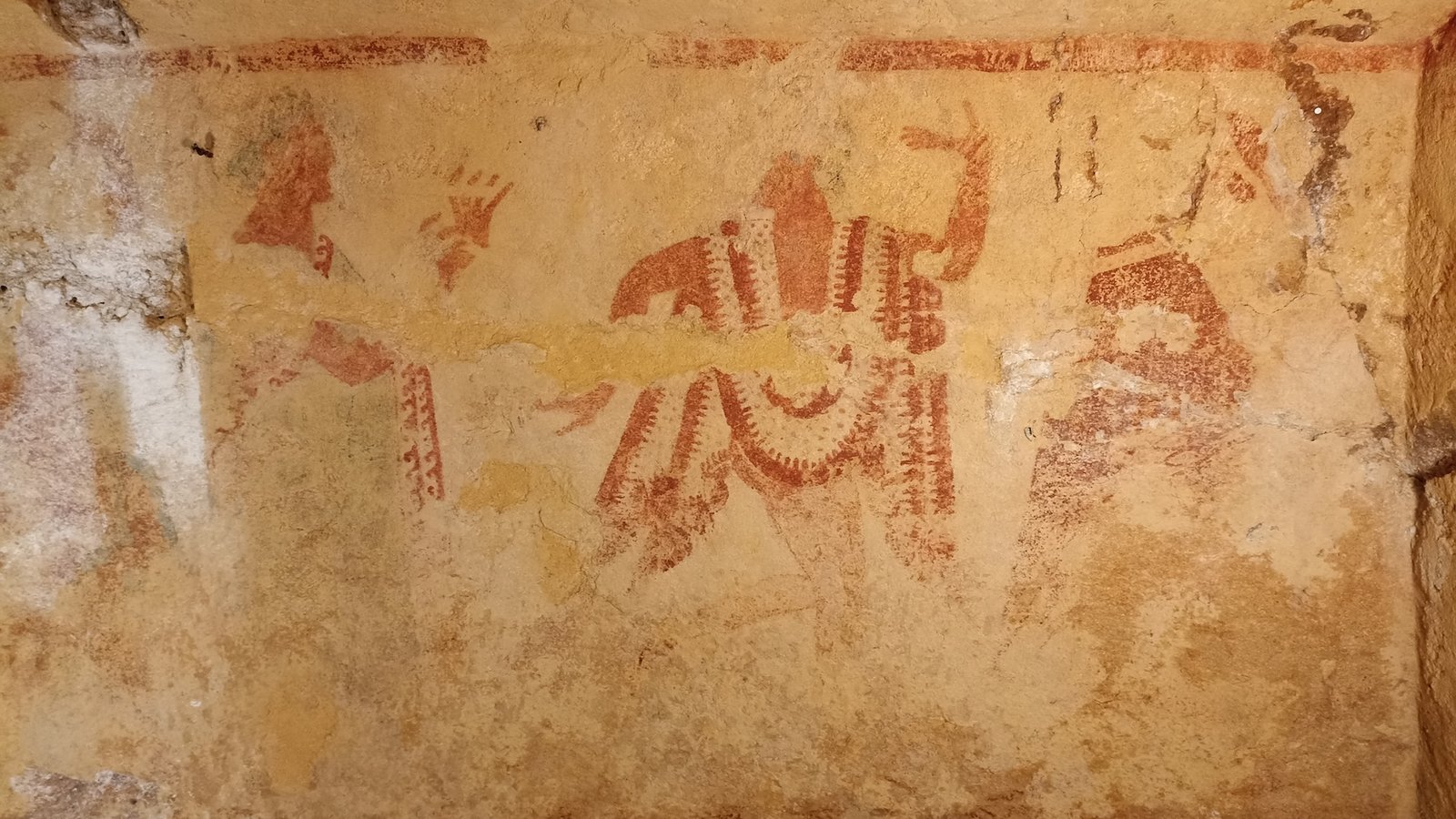 2500 year old painted tomb with unique scene of smithy discovered at