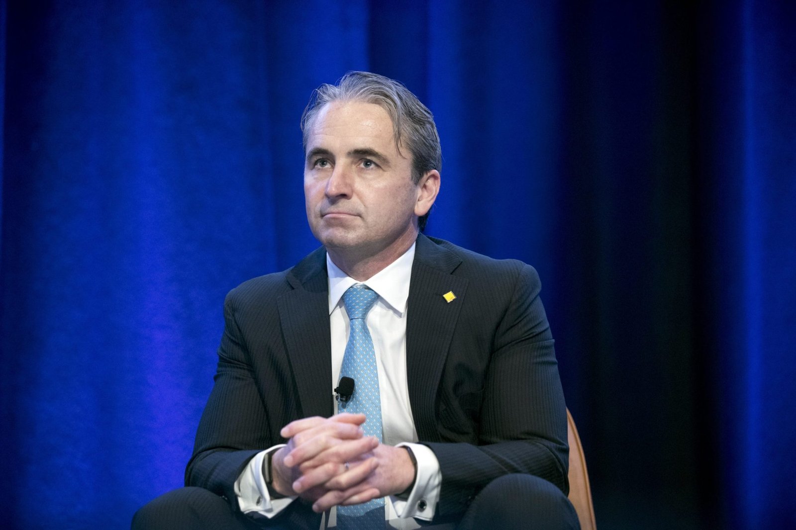 Commonwealth Bank of Australia CEO sees weak private sector