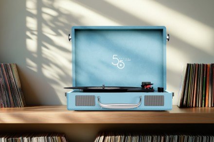 Mixx Revival 55 suitcase record player is cute colorful and