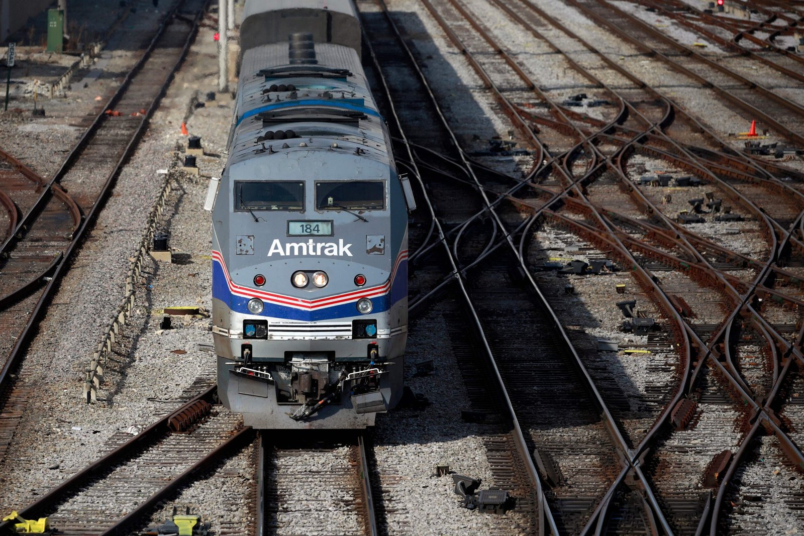 Amtrak advertises free baggage for passengers as airlines end popular scaled