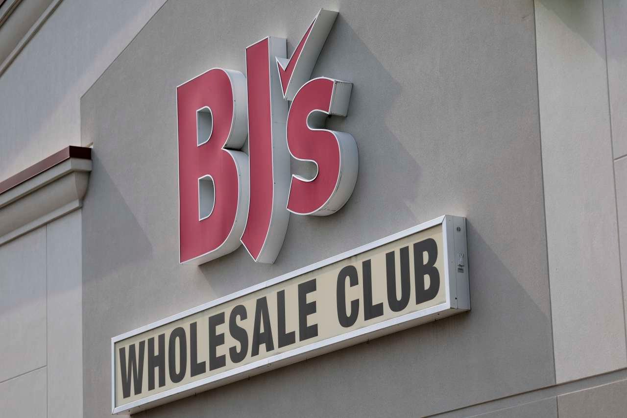 BJs Wholesale bucks the trend by providing an in line outlook